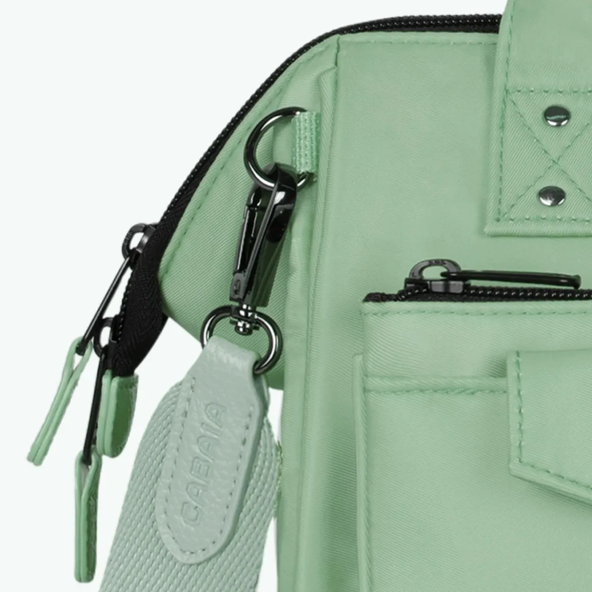 Adventurer Umhängetasche Crossbody M Tampa