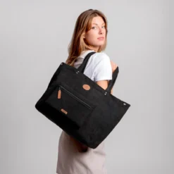 Shopper L Brighton