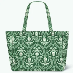 Shopper L Mardin